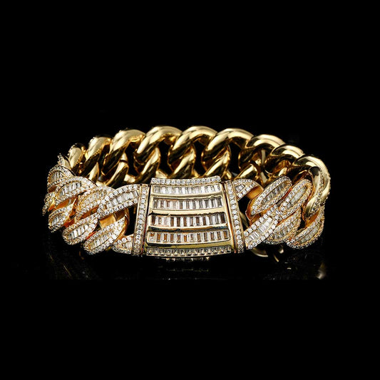 BUCKLE UP 15mm Miami Gold Cuban Bracelet