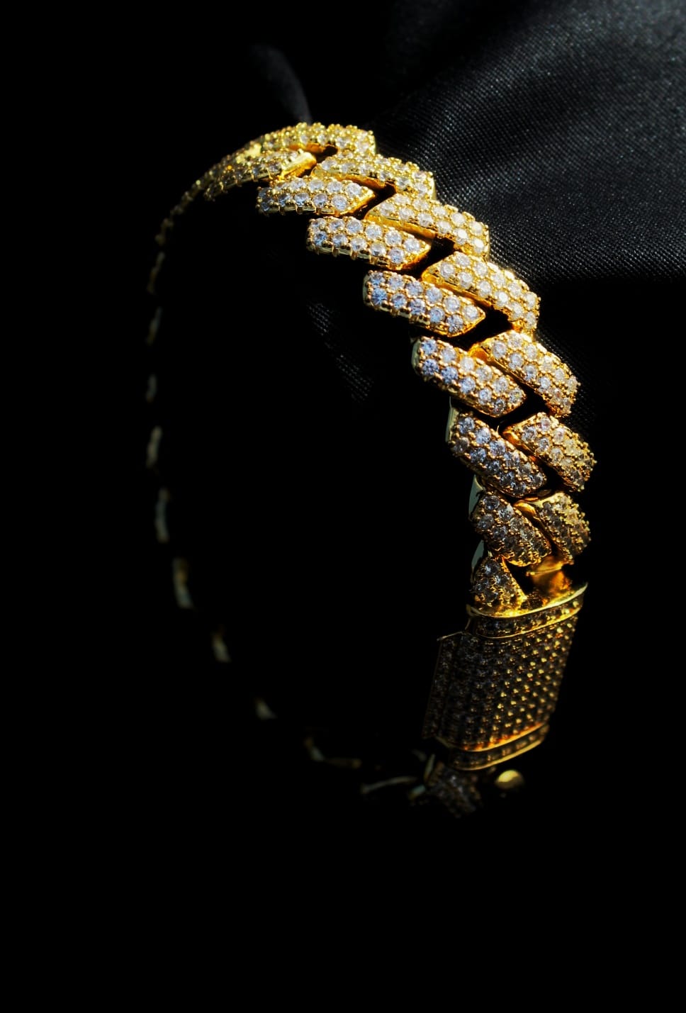 Bliss Cuban Link Bracelet Gold