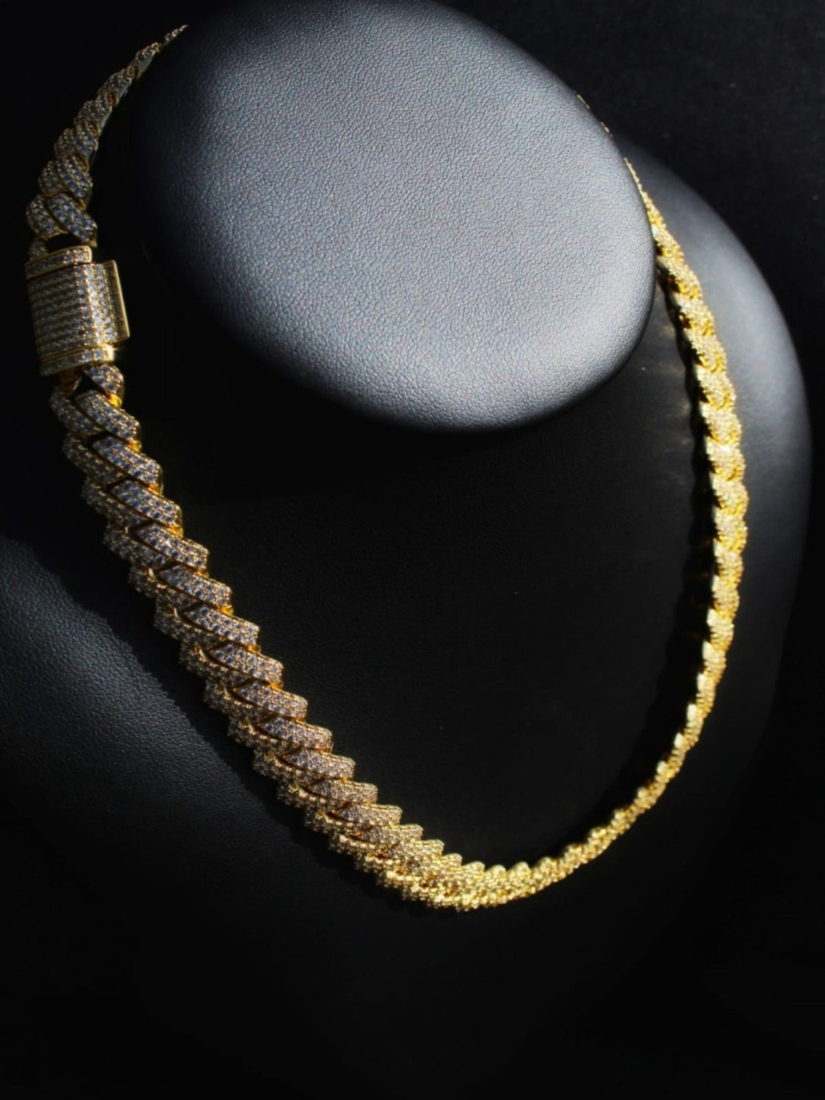 Bliss Cuban Link Necklace Gold